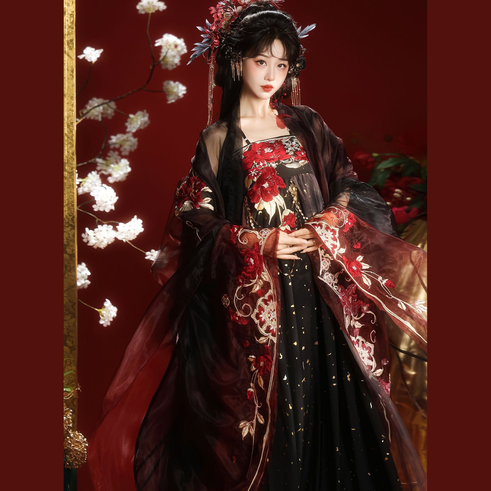 Black Red Floral Embroidered H - огляд і ціна Anime Cosplay In Chinese
