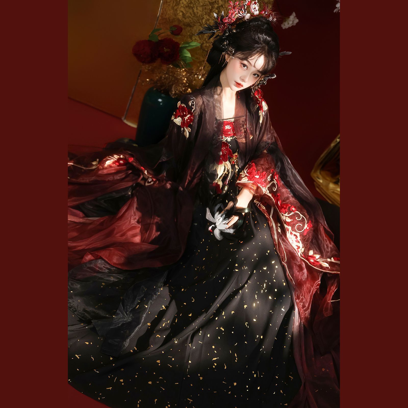 Black Red Floral Embroidered H - огляд і ціна Anime Cosplay In Chinese